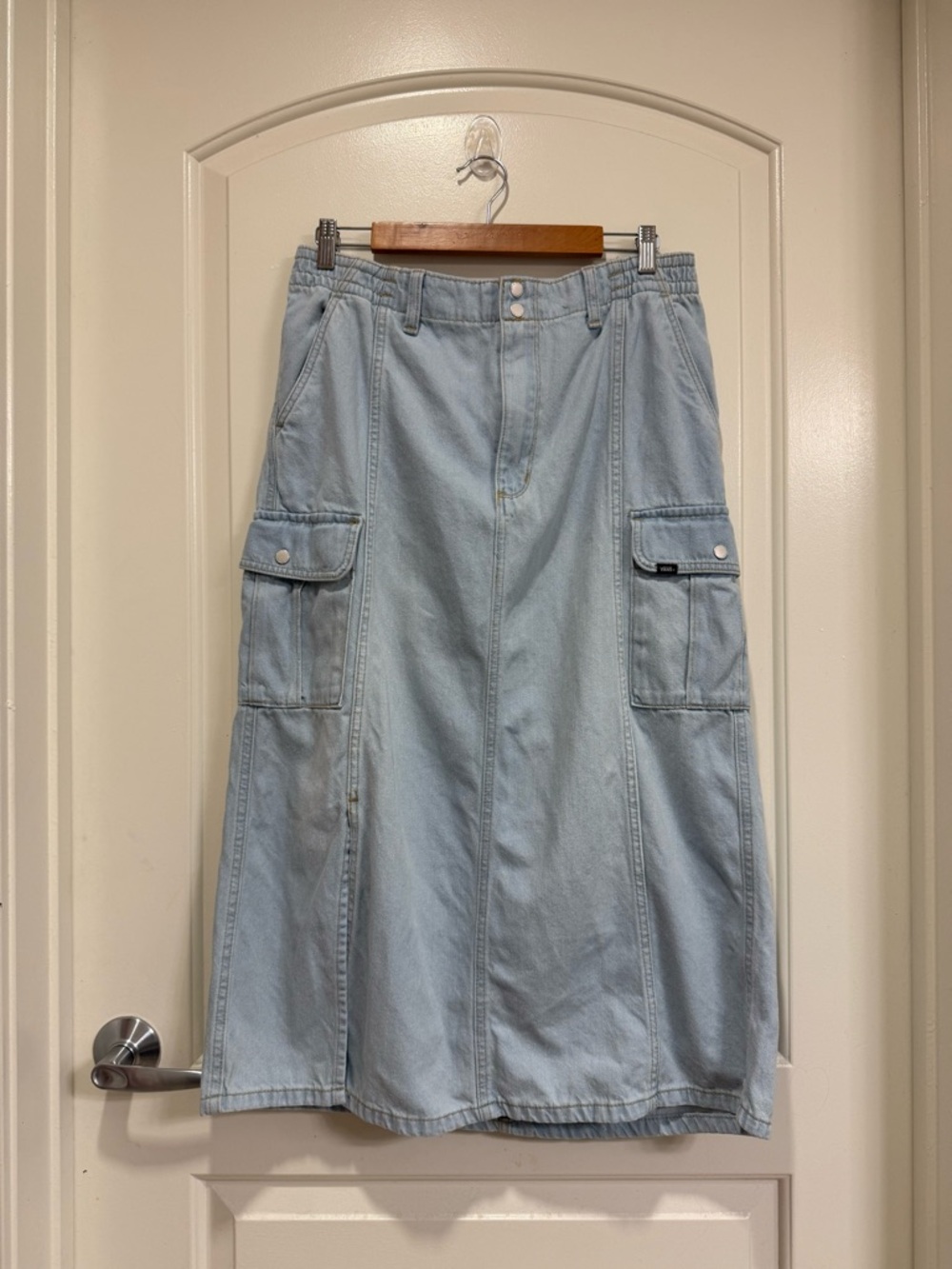 Womens Vans Denim Cargo Midi-Skirt Light Wash